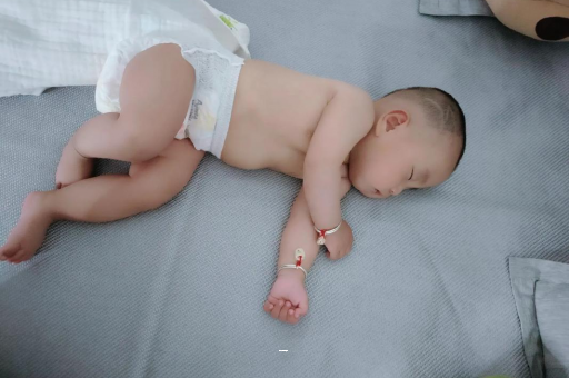 简阳孕妇肚脐周围发青